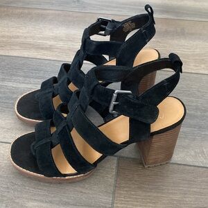 New in box Crown Vintage Heeled Sandals